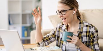 Praca przez internet