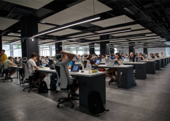 Czy warto pracować w korporacji?