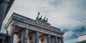 Rynek pracy w Niemczech — czy warto emigrować? Doradzamy!