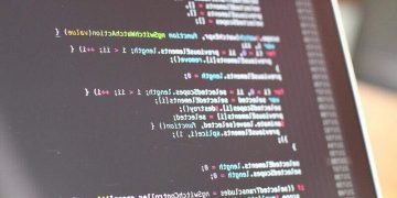 Specjalista ds. Baz danych - specyfikacja zawodu, wymagania, wynagrodzenie