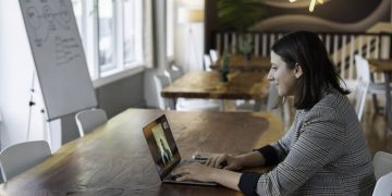 Asystent działu - specyfikacja zawodu, obowiązki, zarobki