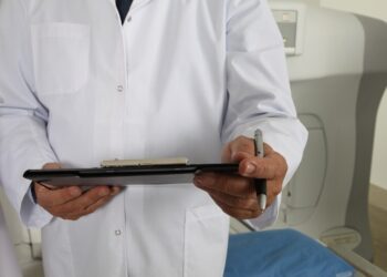 Specjalista ds. Informacji Medycznej - specyfikacja zawodu, wymagania, zarobki