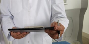 Specjalista ds. Informacji Medycznej - specyfikacja zawodu, wymagania, zarobki