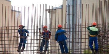 Monter Konstrukcji Stalowych - specyfikacja zawodu, wymagania, zarobki