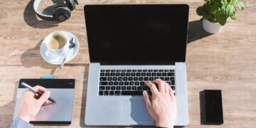 Fotoedytor - specyfikacja zawodu, wymagania, wynagrodzenie