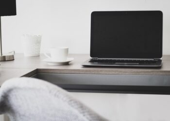 Korektor - specyfikacja zawodu, wymagania, wynagrodzenie