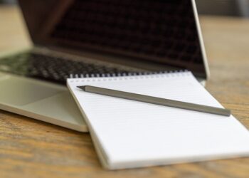 Pośrednik Pracy - specyfikacja zawodu, wymagania, wynagrodzenie