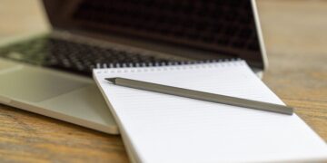 Pośrednik Pracy - specyfikacja zawodu, wymagania, wynagrodzenie