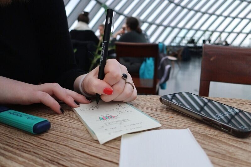 Specjalista ds. Obsługi Rachunków - specyfikacja zawodu, wymagania, wynagrodzenie