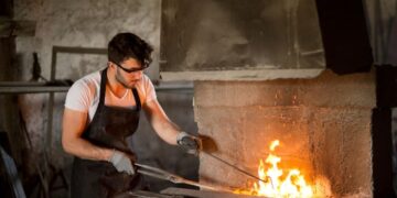 Zäune-aus-Polen-mit-montage-Kunstschmiede-Polen