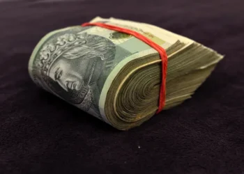 7000 brutto ile to netto? Przewodnik po wynagrodzeniach