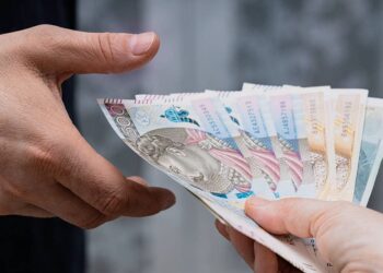 30.50 brutto ile to netto? Rzetelne wyliczenia dla najpopularniejszych umów w 2025 roku