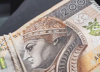 4700 brutto ile to netto? Sprawdź wynagrodzenie